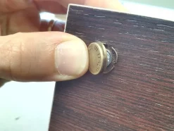 1 Kit composés de 50 cache-vis nickel brillant