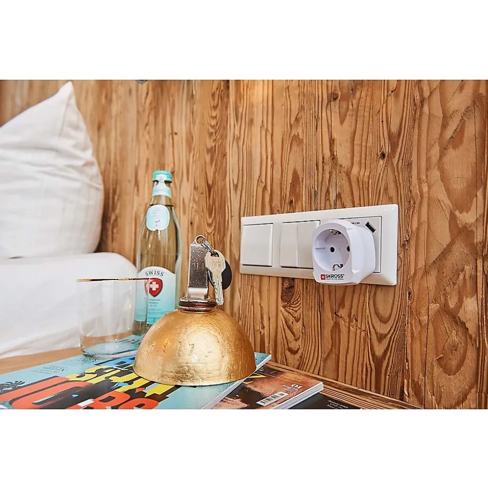 Adaptateur de voyage Prise Europe vers Angleterre SKROSS