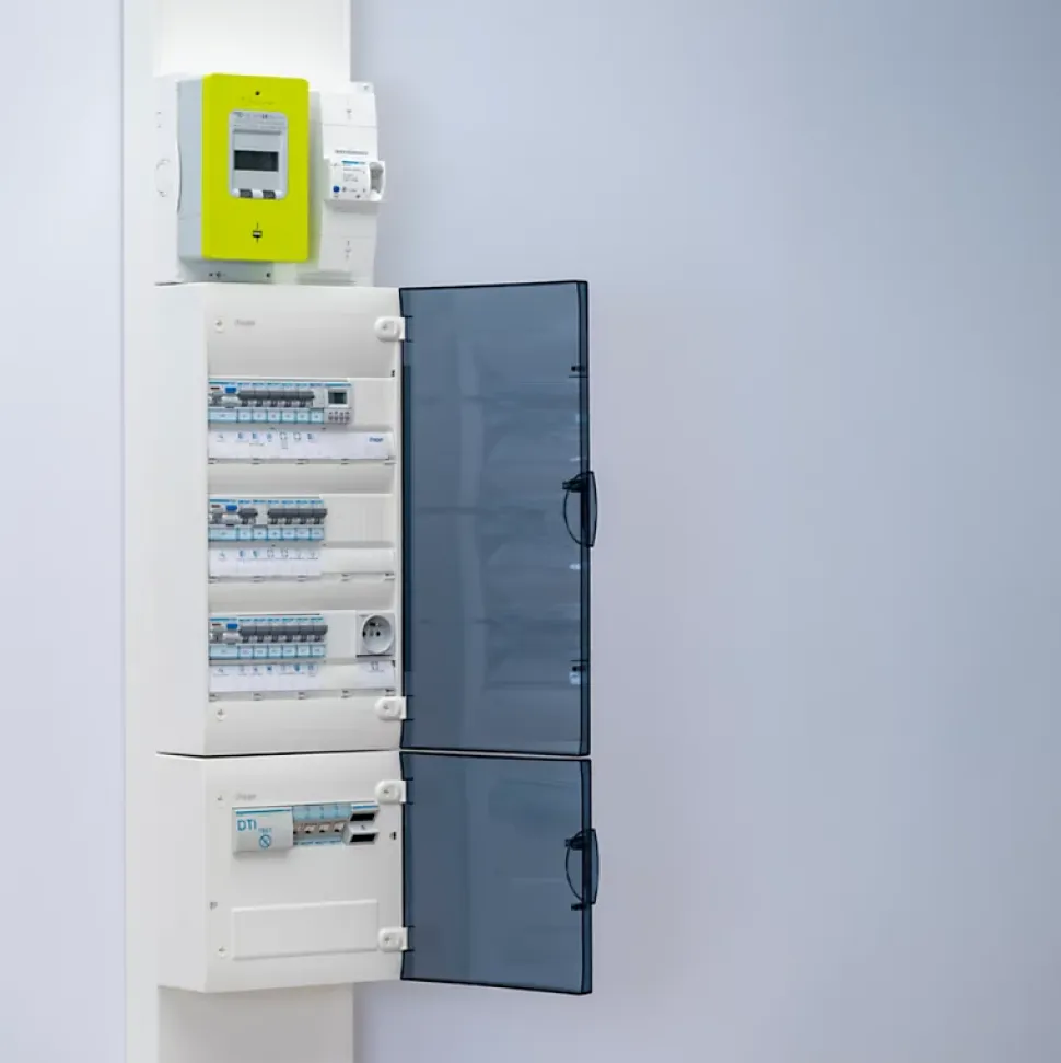 Adc432f Hager Disjoncteur Différentiel Triphasé + Neutre 6-10ka Courbe C - 32a 30ma Type Ac