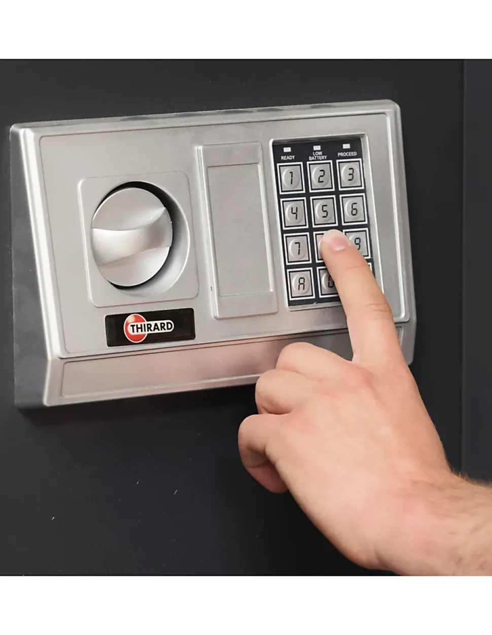 Armoire à fusils Monteria, fermeture électronique à code, 4 pênes, capacité de 10 fusils - THIRARD