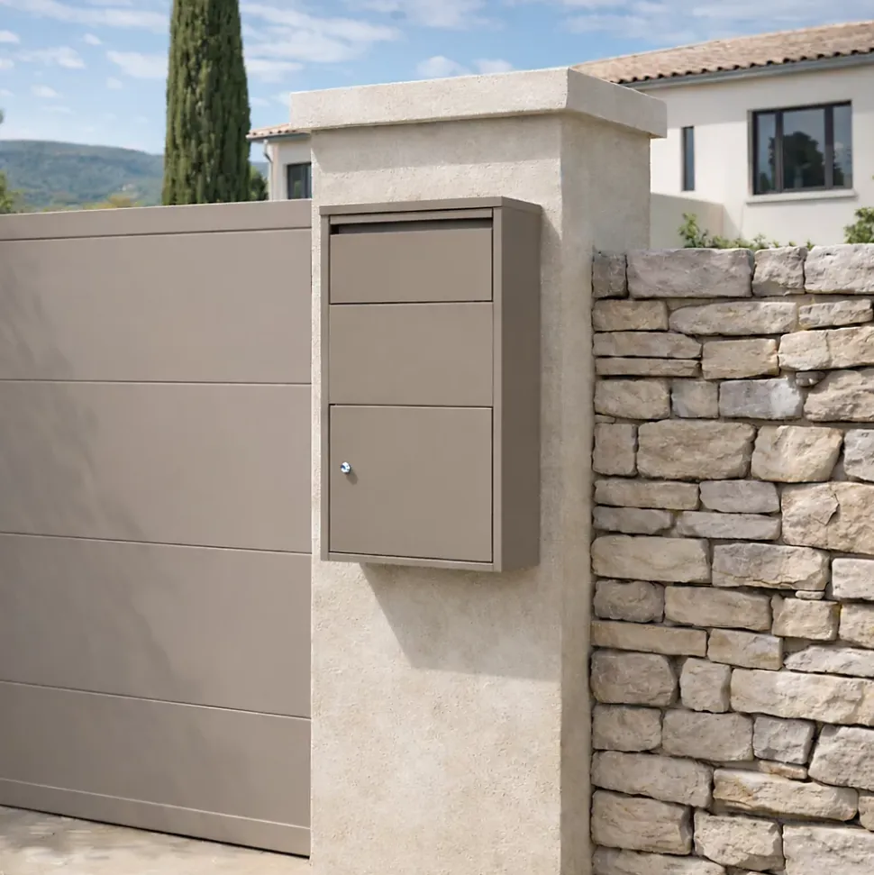 Boîte aux lettres murale taupe en acier galvanisé avec cylindre de sécurité et 2 clés