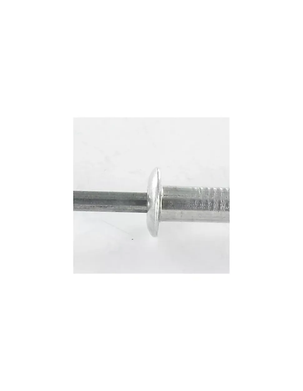 Cache Ecrou ou cache tête vis Tête hexagonale TH M8 nylon noir Sur plat 13 - 4000 pièces