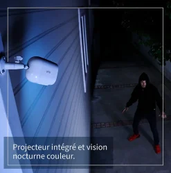 Caméra de vidéosurveillance sans fil Arlo Essential Spotlight 1080p blanche