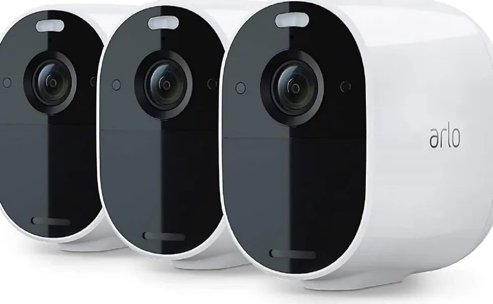 Caméra de vidéosurveillance sans fil Arlo Essential Spotlight 1080p blanche, lot de 3