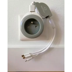 Chargeur prise 16A avec port USB Bewatt gris