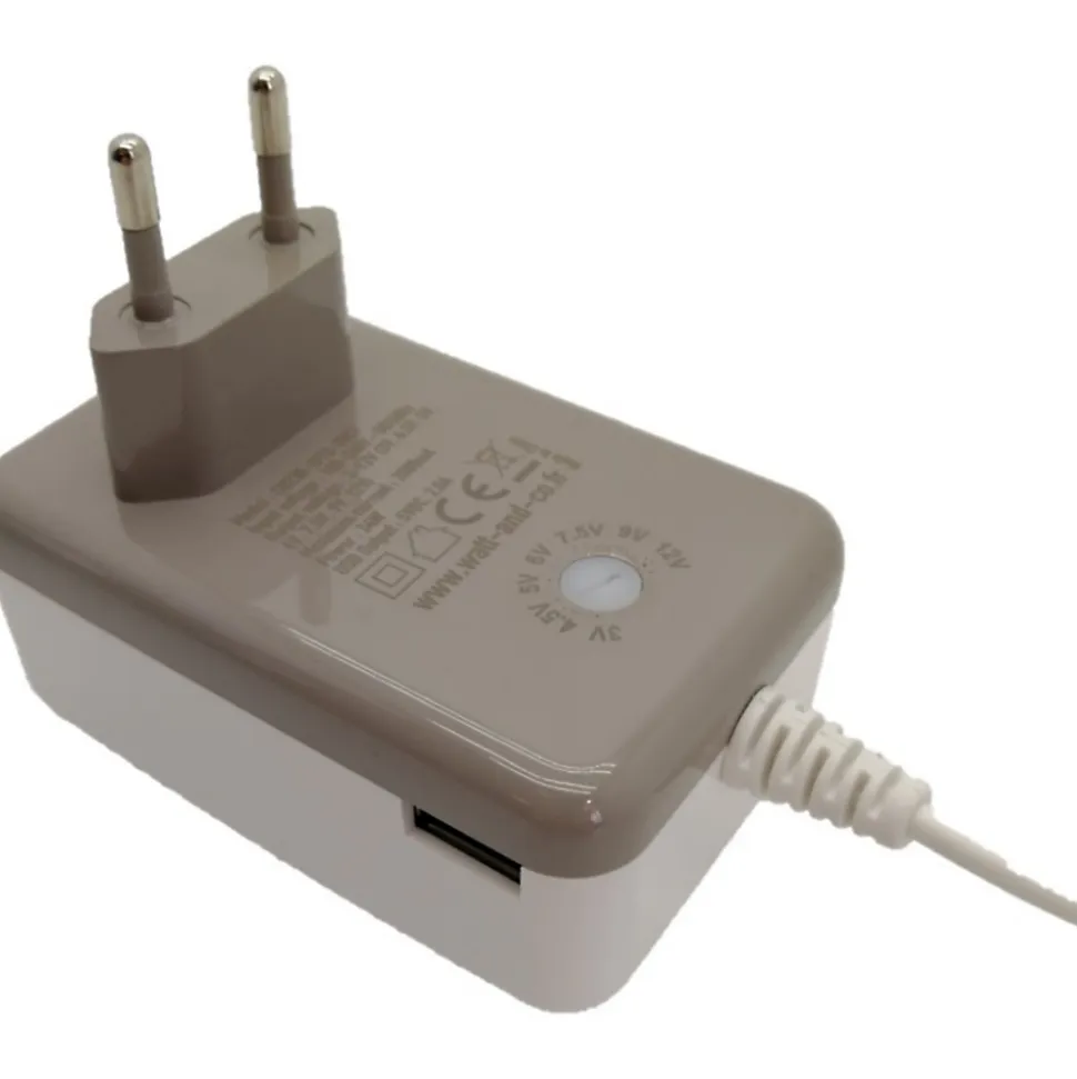 Chargeur universel Watt&Co 2000mA 16 connecteurs + USB