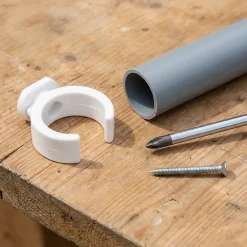 Clip de fixation Diall ø20 mm vendu par 30 pièces