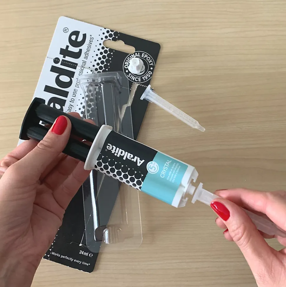 Colle haute performance epoxy à prise rapide Araldite Crystal 24 ml
