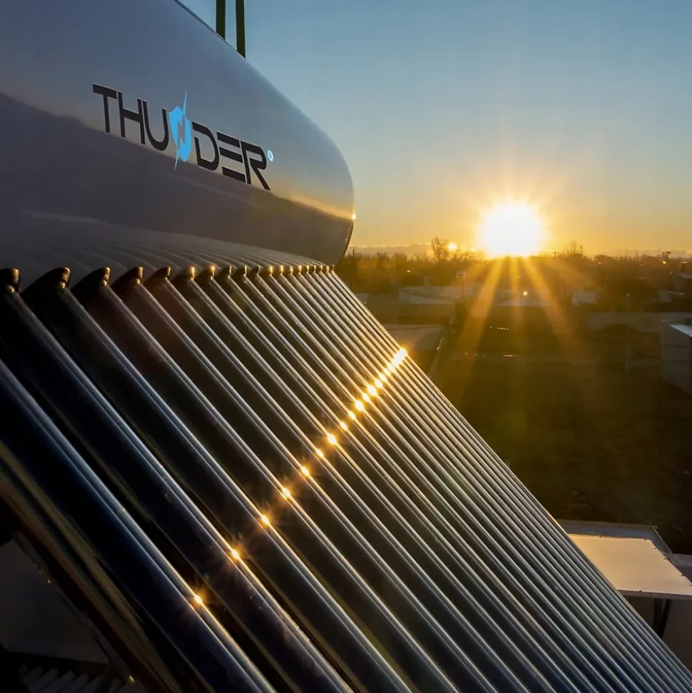Collecteur solaire non pressurisé Thunder avec réservoir 150L 1 pièce.