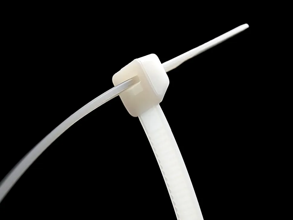 Colliers de fixation en nylon. Blancs. 4,8x300 - 100pces