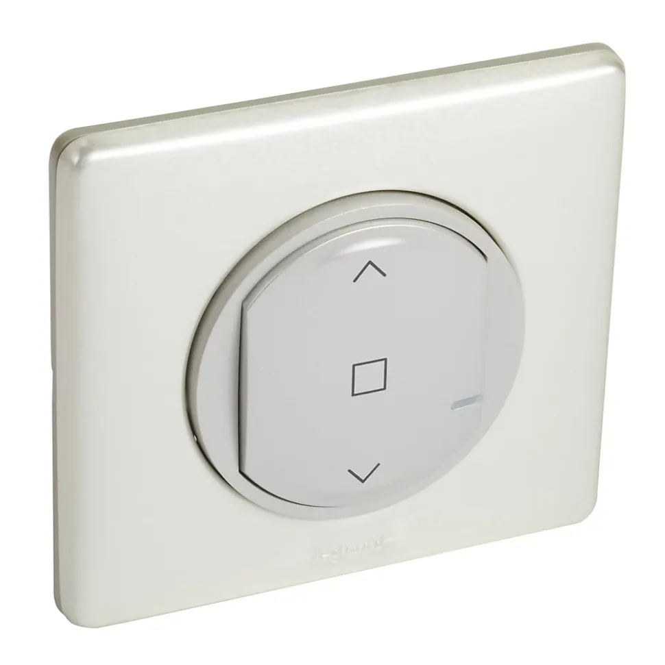 Commande sans fil pour interrupteur filaire de volet roulant connecté Céliane with Netatmo titane