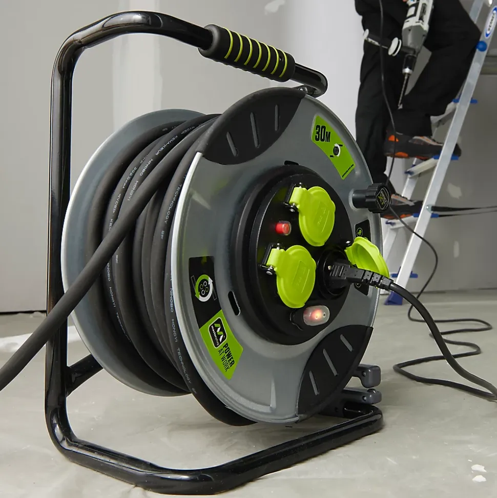 Enrouleur de chantier Diall H07RNF 3G2 5mm² 30m
