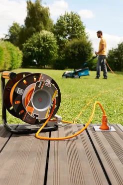 Enrouleur de jardin Diall 47/3M H05VVF 3G1 5mm²