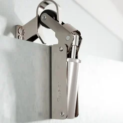 Frein de rétention Réglable force 60 a 80 N, en inox 304, pour porte jusquà 80 KG.