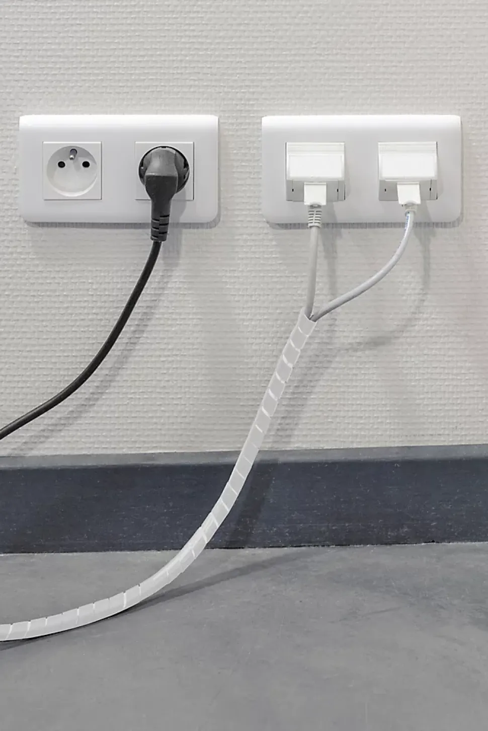 Gaine range-câbles en spirale Diall blanc ø 9 à 80 mm x 2,5 m