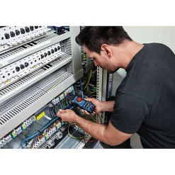 GFM 1000-15 Professional Multimètre fourche True RMS Bosch, mesure AC jusqu'à 200 A, écran LCD inversé