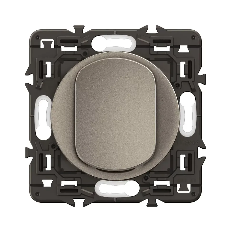 Interrupteur va-et-vient Legrand Céliane titanium