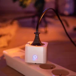 KOZii - Pack de 2 Ampoules LED connectées A60, culot E27, CCT avec prise connectée - KPACK2EE806GCCTPR