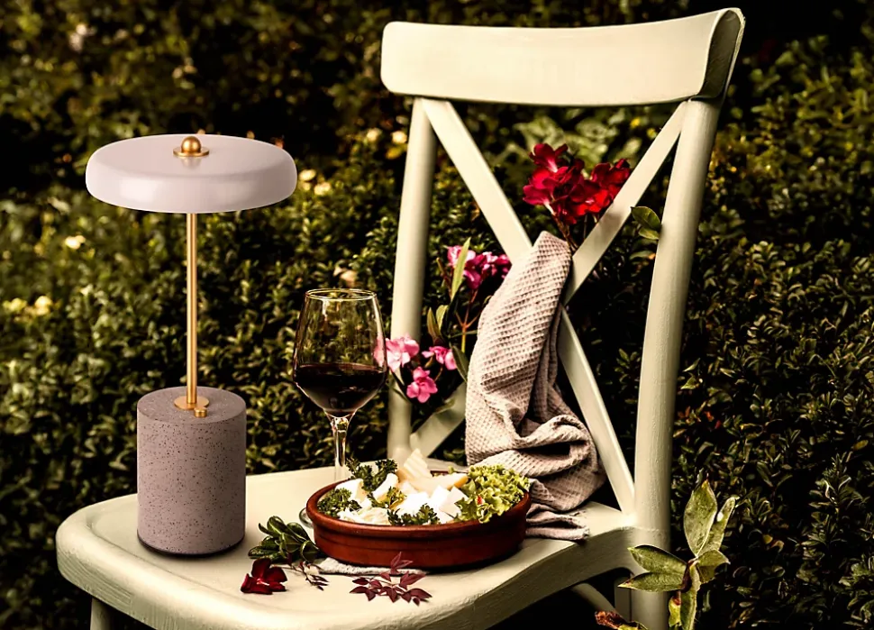 Lampe de table à accu 'SETA' grise 30 cm de haut en métal et béton, avec LED fixe