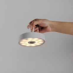 Lampe de table LED rechargeable magnétique 'ELLA' pour l'extérieur et l'intérieur, en métal et plastique blanc , hauteur 35 cm