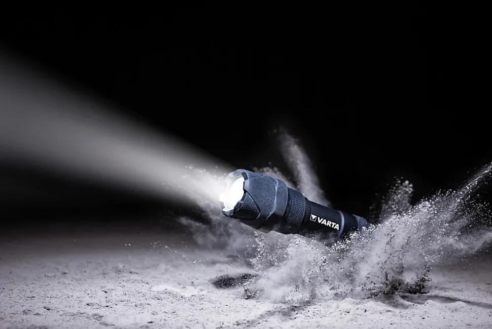 Lampe torche indestructible Varta F10 Pro 300 lumens