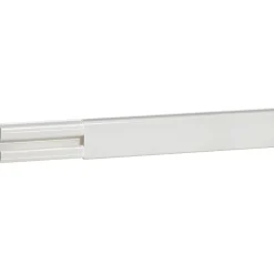 Moulure avec cloison 20x12,5 mm Legrand 2 compartiments