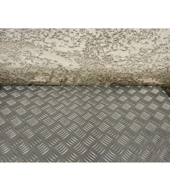 Plaque Aluminium Strié, ép. 2/3mm, Hauteur 65cm x Largeur 80cm