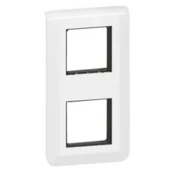 Plaque de finition 2x2 modules Legrand Mosaïc 0 994 73 coloris blanc l.153 x P.9 x H.82 mm