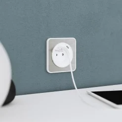 Prise avec terre Jacobsen Espen noir à composer + 1xUSB-A + 1xUSB-C