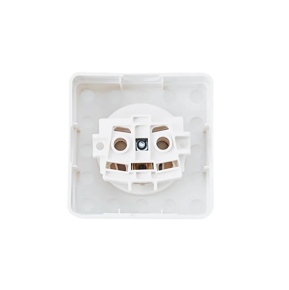 Prise avec terre monobloc en saillie blanc complet