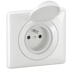 Prise de courant avec terre Legrand Céliane IP44 complet blanc