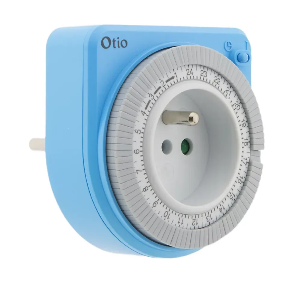 Prise programmable journalière Otio Bleu