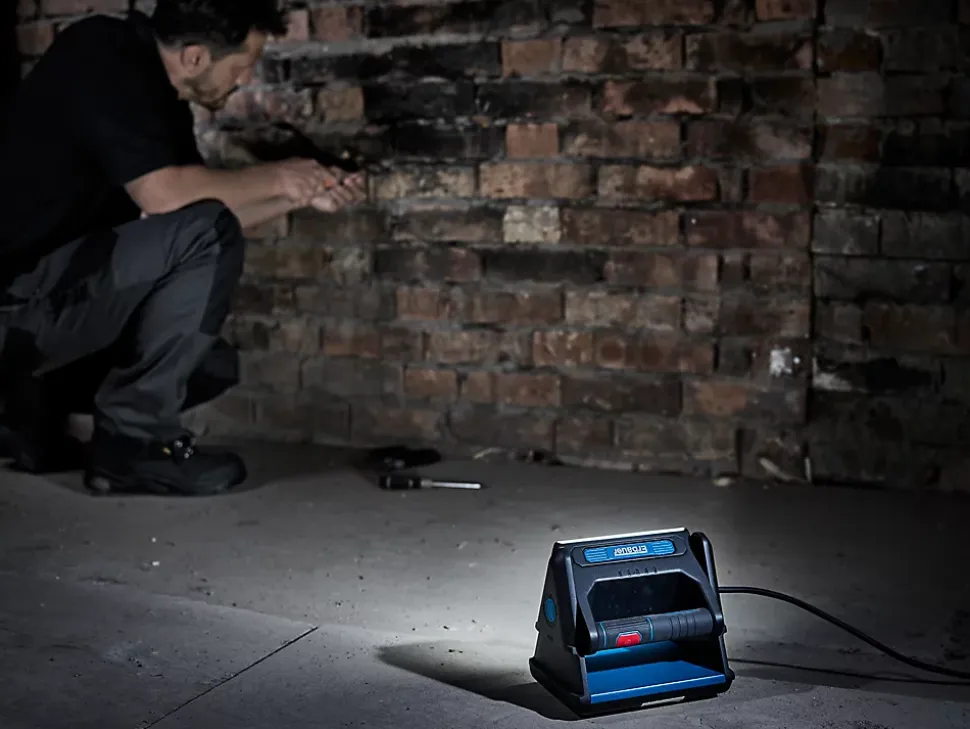 Projecteur de chantier Erbauer 1000 lumens