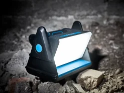 Projecteur de chantier Erbauer sur batterie 1000 lumens