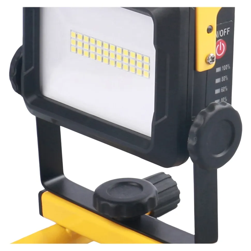 Projecteur de chantier portable à LED rechargeable 10 W