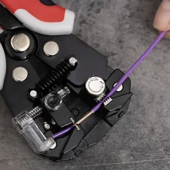 Quadrios 23T031 Pince à dénuder automatique 0,25 à 6 mm² avec sertissage 10 mm