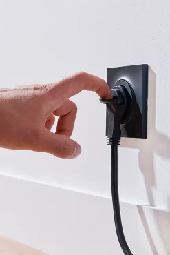 Rallonge intérieur H05VV-F Diall 3 x 1.5 mm² 3m + prise noir