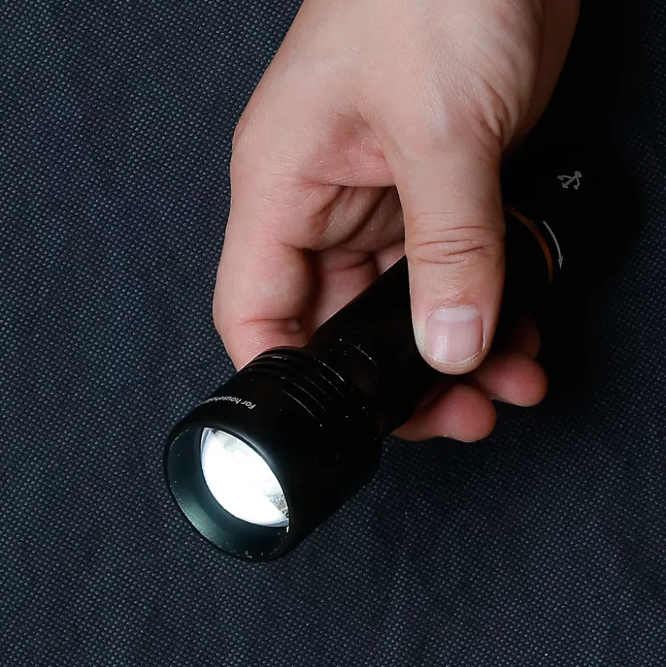 Torche rechargeable Stanley Zoom 600 lumens