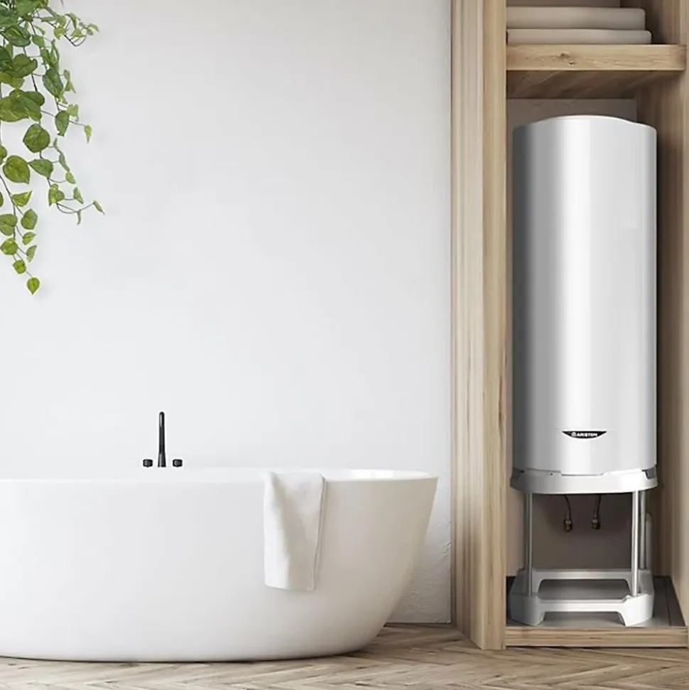 Trépied universel ajustable pour chauffe-eaux D. 513 / 530 / 560 mm - Ariston