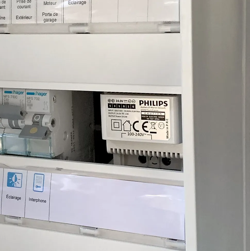 Visiophone filaire et connecté 3K Philips WelcomeEye Connect 3 avec écran supplémentaire et transformateur